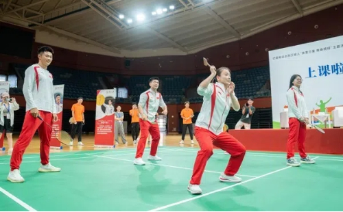 Zhejiang Olympians inspire students