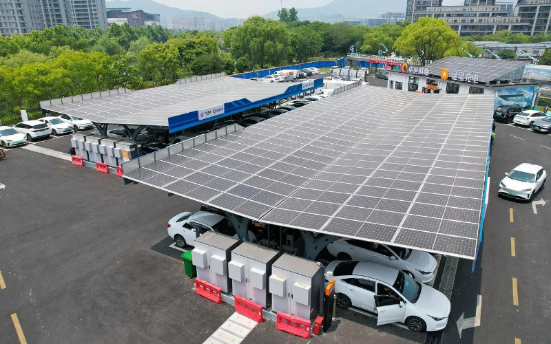 Zhejiang powers up green charging network