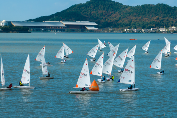 Sailors gather in Ningbo for sailing competition