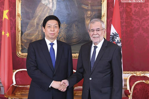 China's top legislator seeks to tap cooperation potentials with Austria.jpg