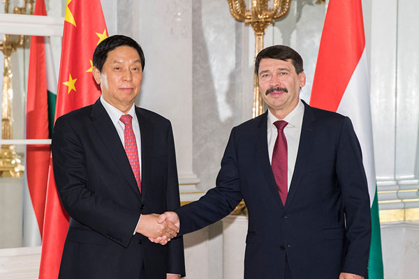 Top Chinese legislator's visit injects impetus into ties with Hungary.jpg