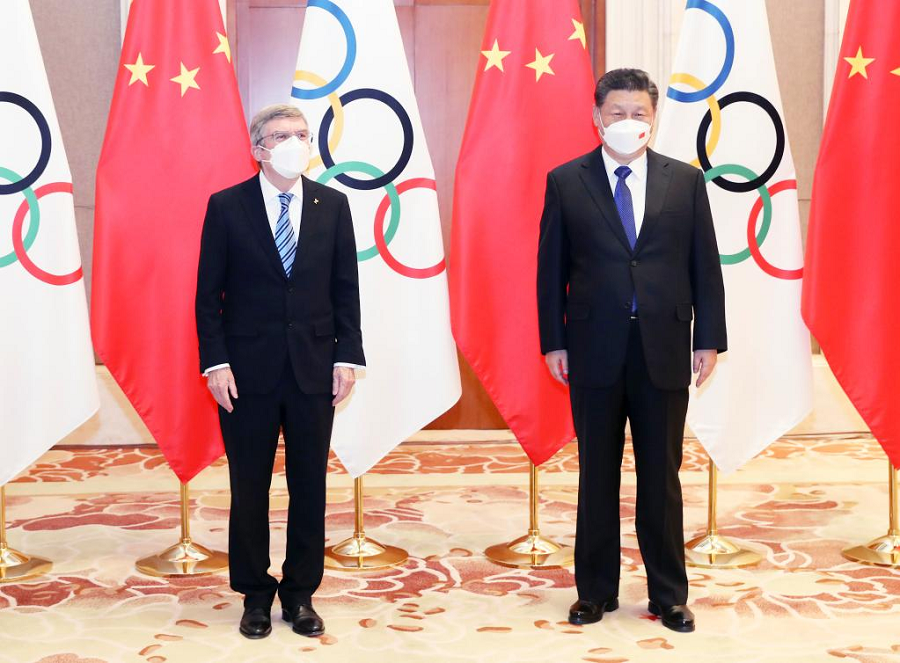 Meeting IOC chief, Xi says China ready to deliver simple, safe, splendid Winter Olympics1.jpg