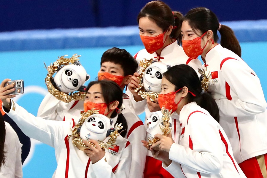 Team China wins bronze in women's 3000m relay3.jpeg