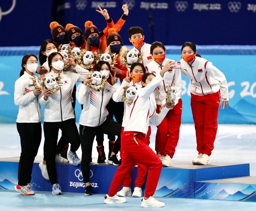 Team China wins bronze in women's 3000m relay4.jpeg