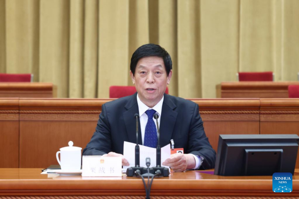 Presidium elected, agenda set for China's annual legislative session1.jpg