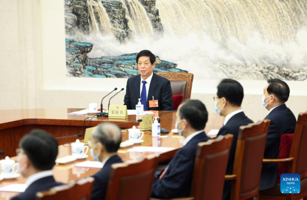 Presidium elected, agenda set for China's annual legislative session3.jpg
