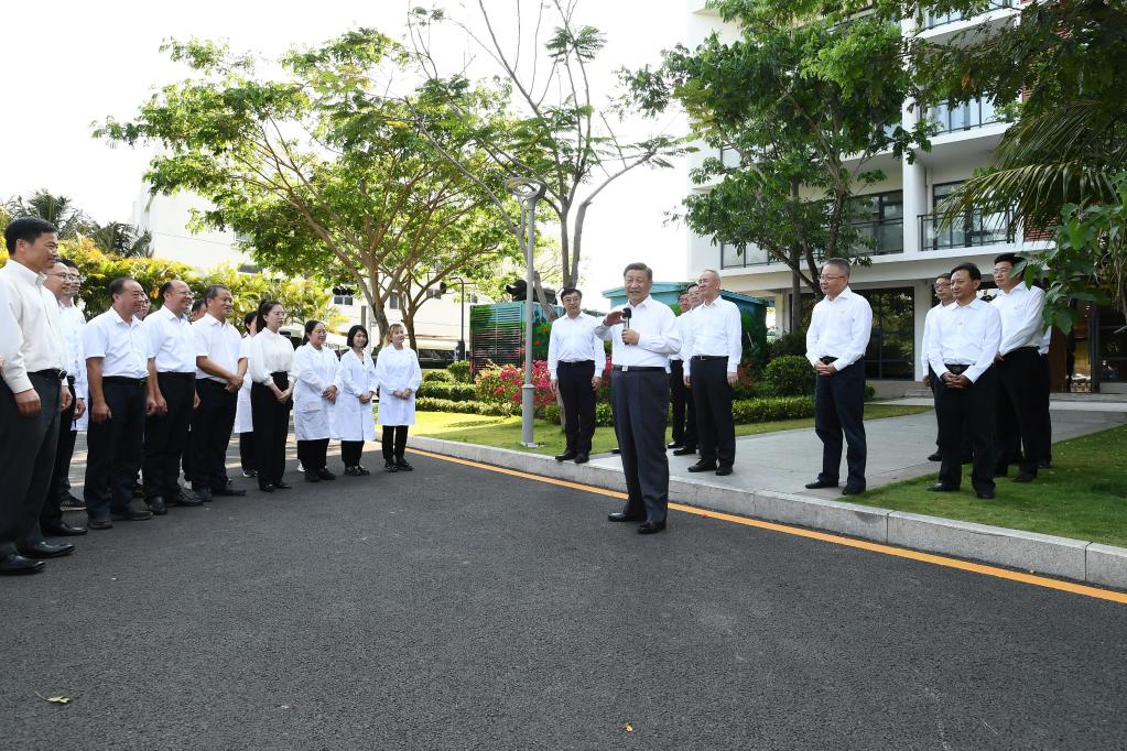 Xi inspects South China's Hainan province3.jpeg