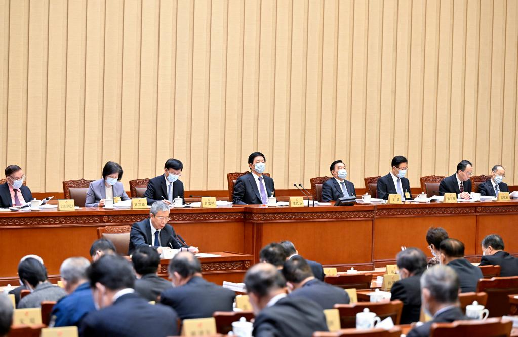 1031-Lawmakers meet to deliberate reports.jpg