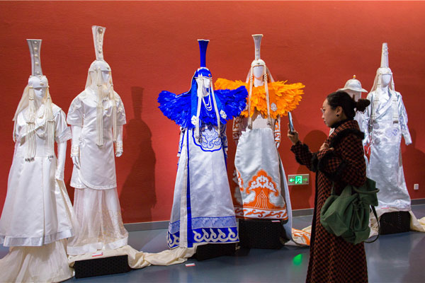 1574905876940083528.jpg 6007.jpg