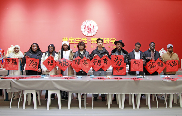 1769586725502088363.jpg imgi_33_86d4013b0407429aaeb2100a10d88ded.jpg