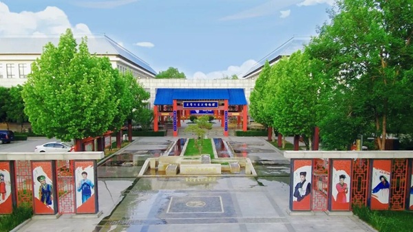 1764239633061076888.jpg 东营英文网1.jpg