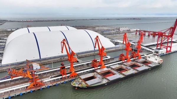 Dongying Port welcomes 1st foreign trade voyage at 100,000-ton berth