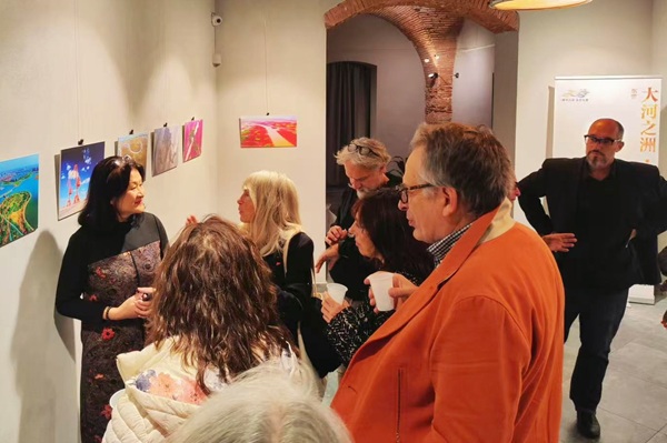 Dongying photography exhibition opens in Italy