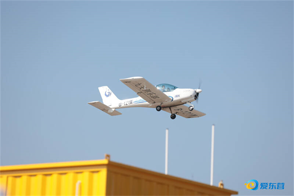 2025년 화둥지역 경비행기 클럽 대회(4차전)이 황허 하구에서 성황리 폐막