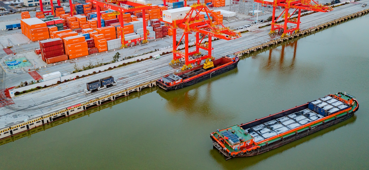 Key inland port turns into global trade artery