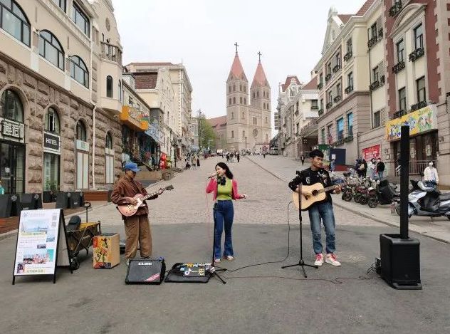 Shinan holds music events