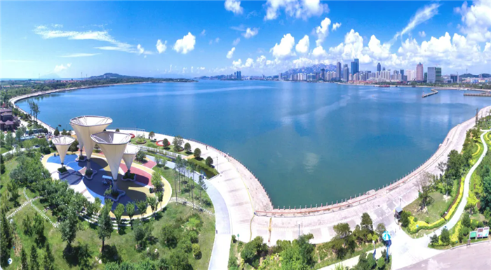 Exploring cinematic charms of Tangdao Bay in Qingdao WCNA
