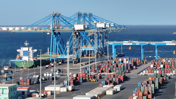 Weifang Port breaks ground on 50,000-metric-ton deep-water channel