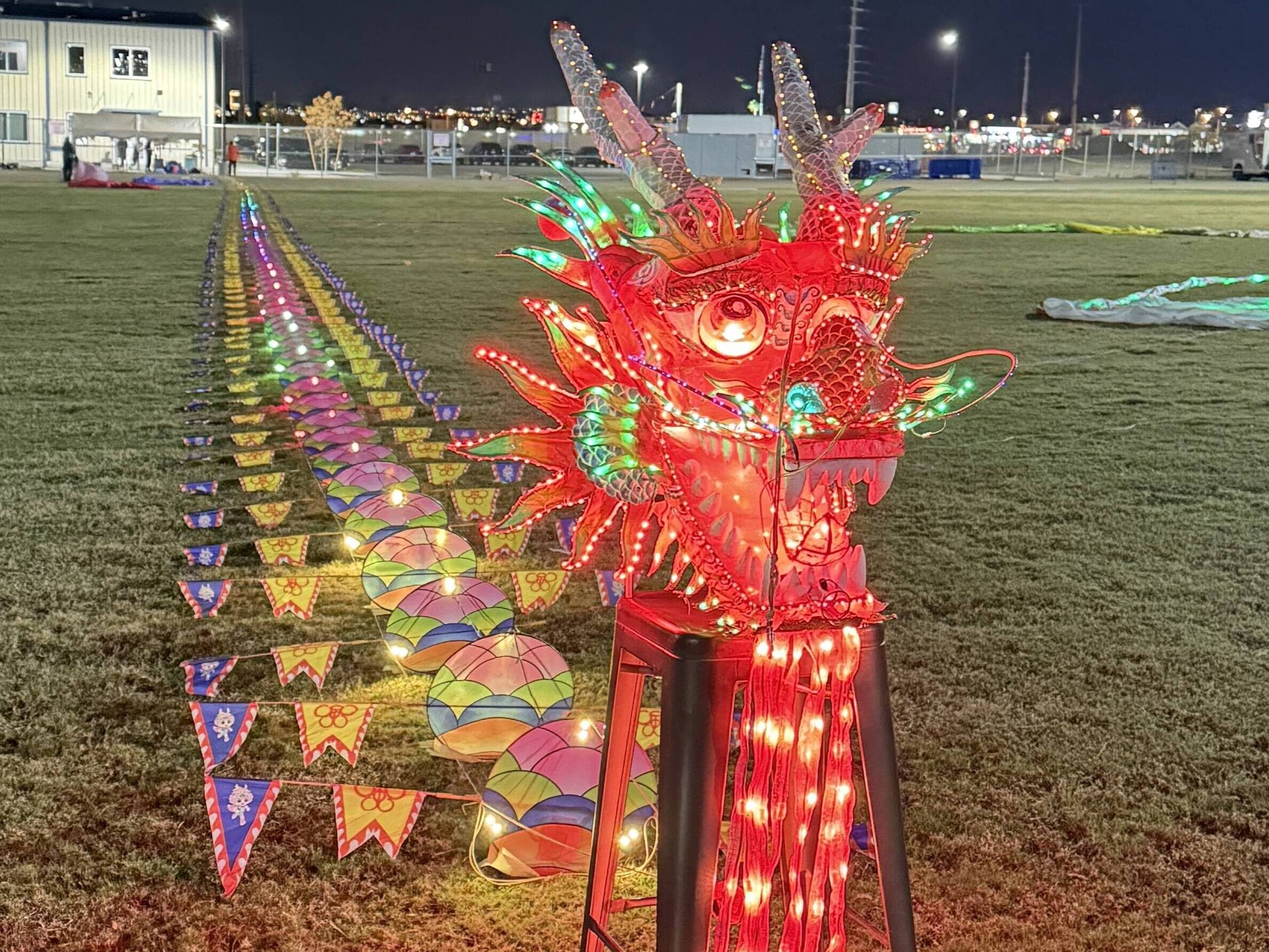 Weifang kites soar at Las Vegas World Kite Festival