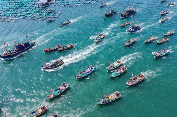 Seafood returns to Yantai tables as fishing ban ends