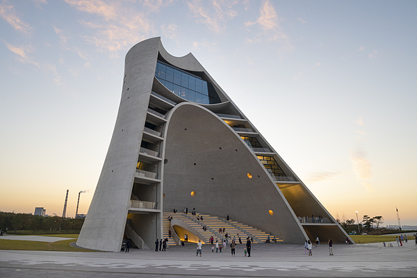 Yantai's Sun Tower earns top global honor in architecture