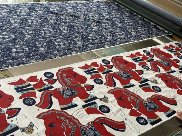 Jiaodong woodcut printing moves beyond frames into homes