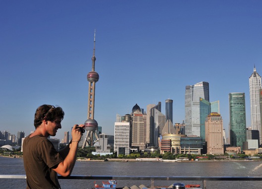 Shanghai broadens definition of expatriate high-end talent.jpeg