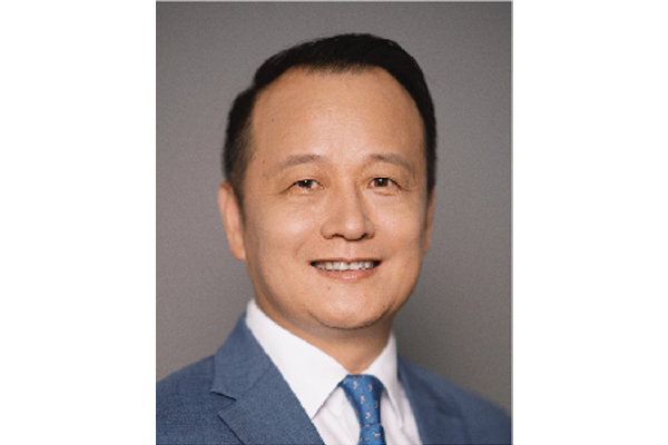 Mr. KONG Jun, General Manager of Siemens Shanghai Medical Equipment