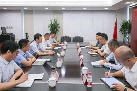 Shanghai IP Administration, Shanghai University discuss further collaboration