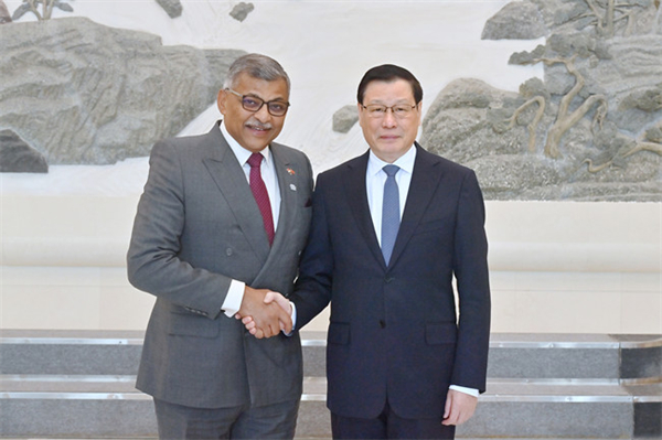 SPP prosecutor general meets with chief justice of Singapore