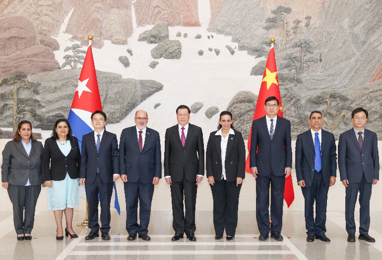 Ying Yong meets with Cuban delegation, signs cooperation plan