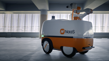 China's NaaS launches automatic EV charging robot