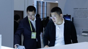 WIC Global Youth Leaders wowed by digital development in Zhejiang