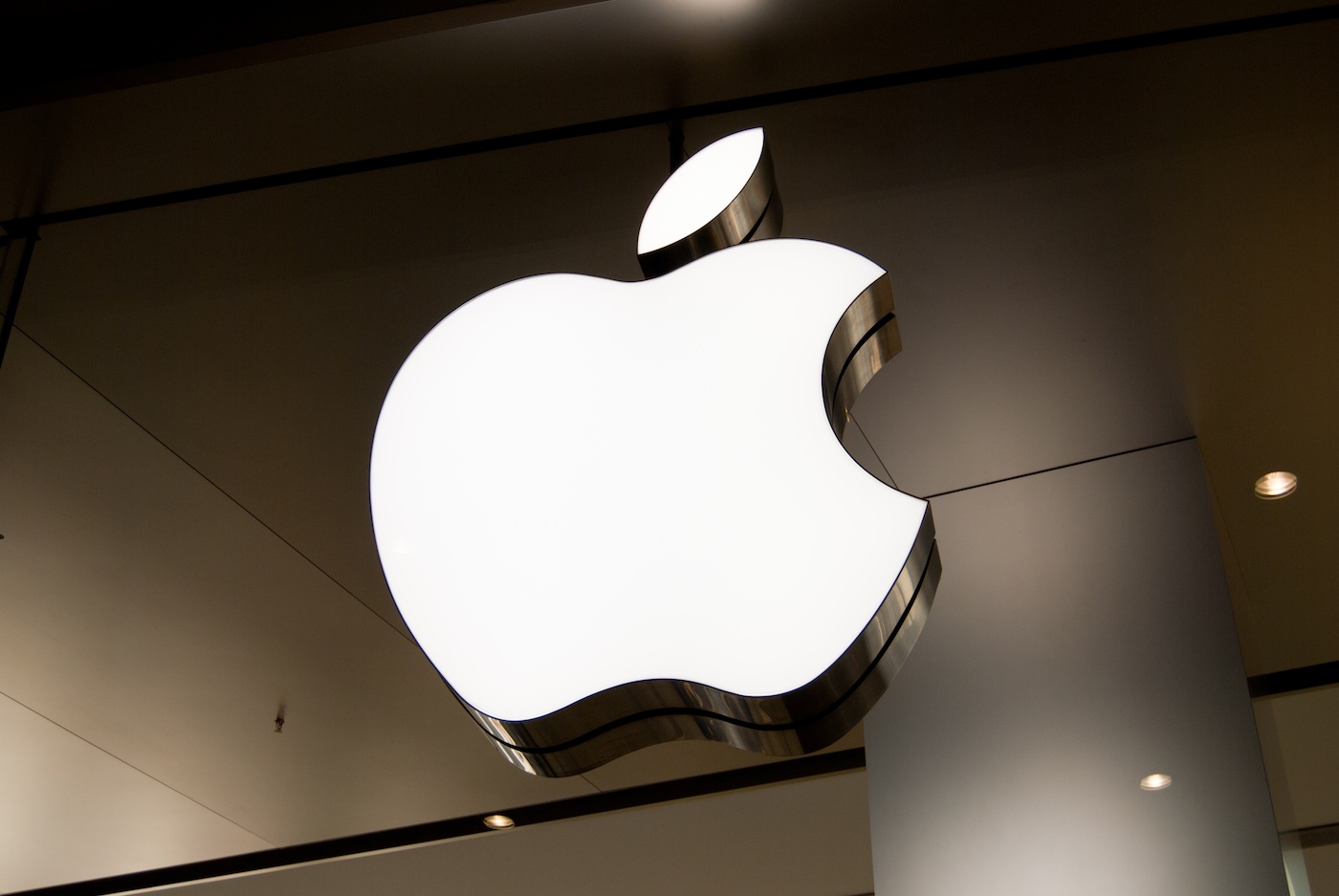 Apple joins consortium to develop next-gen AI data center technology