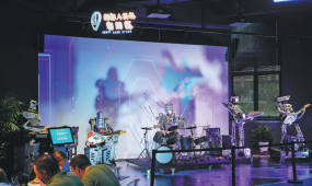 Smart tech serves new niche in eateries