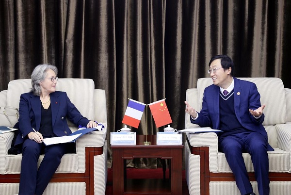 SKEMA Business School delegation visits XJTU