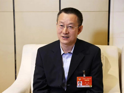 YNU professor puts forward proposals at CPPCC