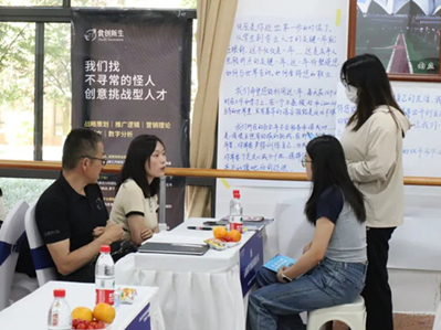 Yunnan University helps new graduates land jobs, chase entrepreneurial dreams